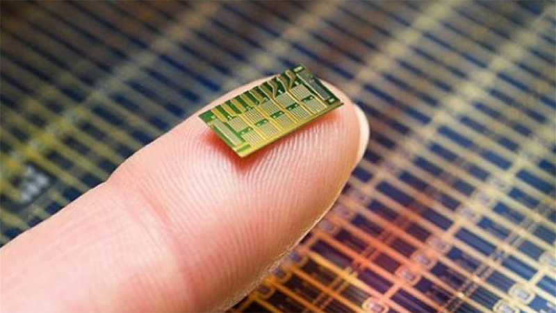 Çalışanlara Mikro Çipler Takacaklar